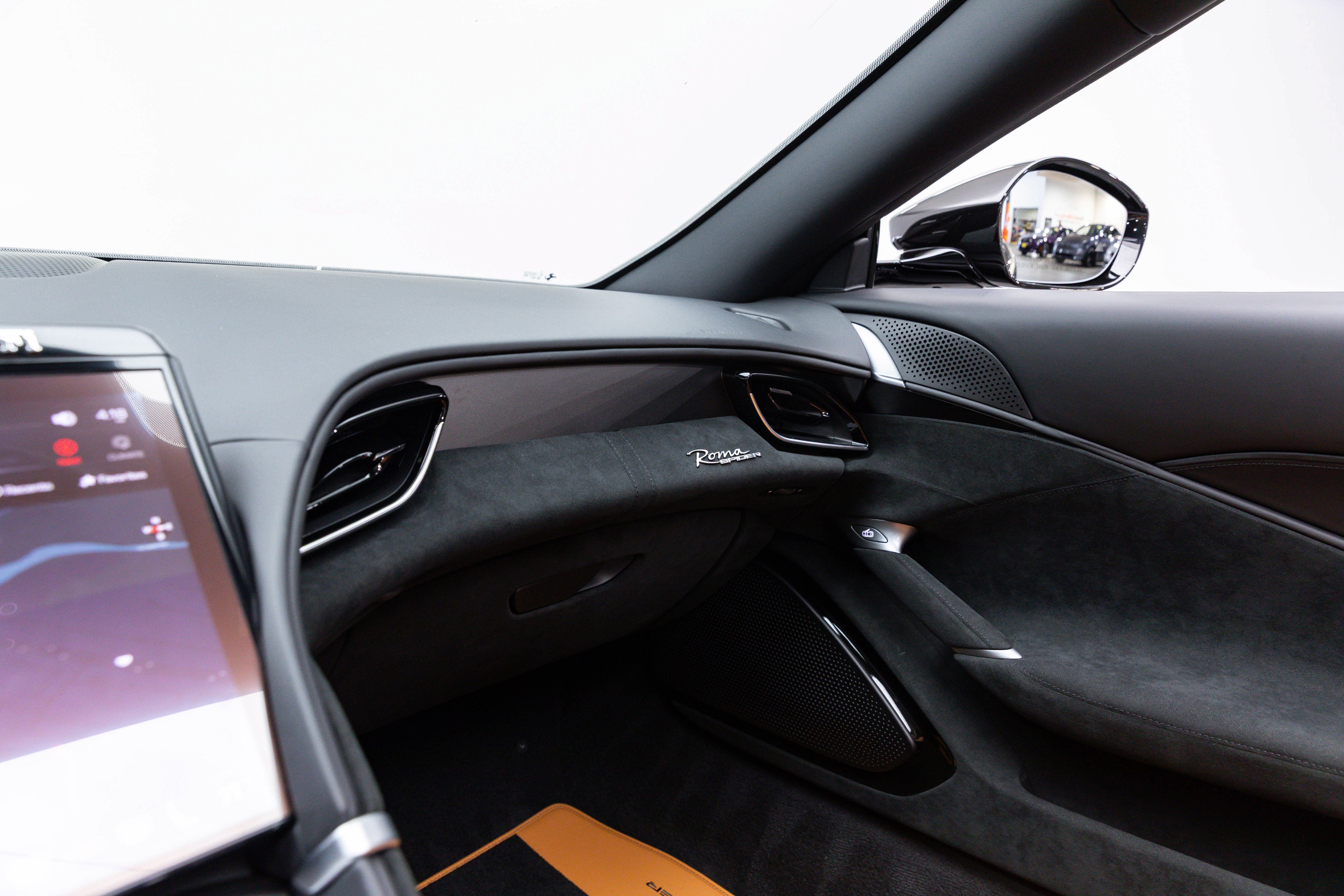 Certified 2026 Ferrari Roma Spider RWD image 30