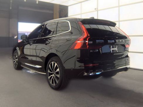 Used 2023 Volvo XC60 B5 Plus AWD/4WD image 3