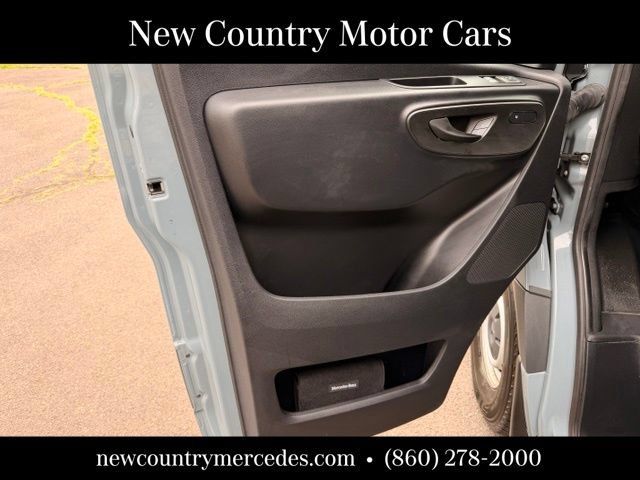 Used 2025 Mercedes-Benz Sprinter 2500 image 12