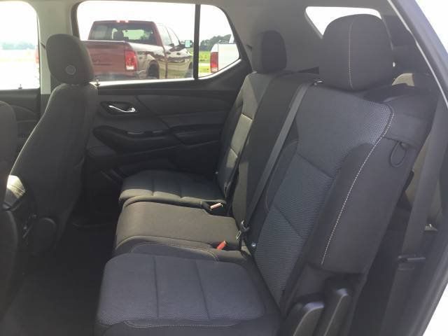 Used 2021 Chevrolet Traverse LS FWD image 12