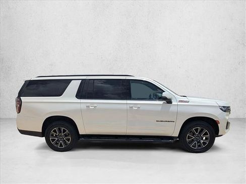 Used 2021 Chevrolet Suburban Z71 w/ Z71 Signature Package AWD/4WD image 4