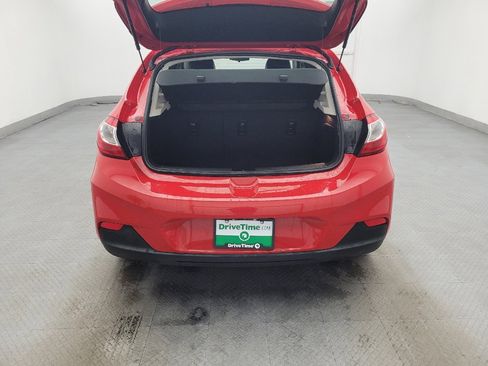 Used 2017 Chevrolet Cruze Premier image 29