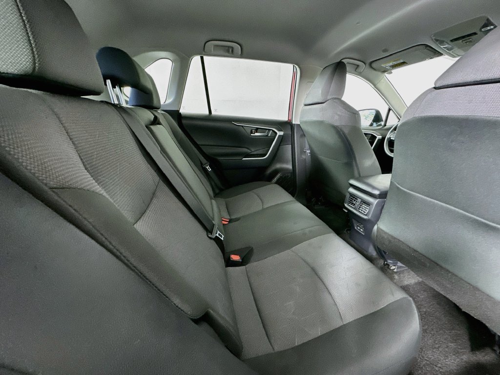 Certified 2025 Toyota RAV4 XLE FWD image 27