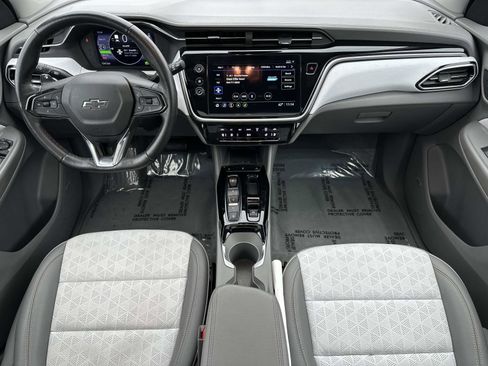 Used 2023 Chevrolet Bolt EUV Premier w/ Sun & Sound Package image 12