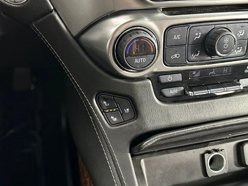 Used 2019 Chevrolet Tahoe Premier AWD/4WD image 31
