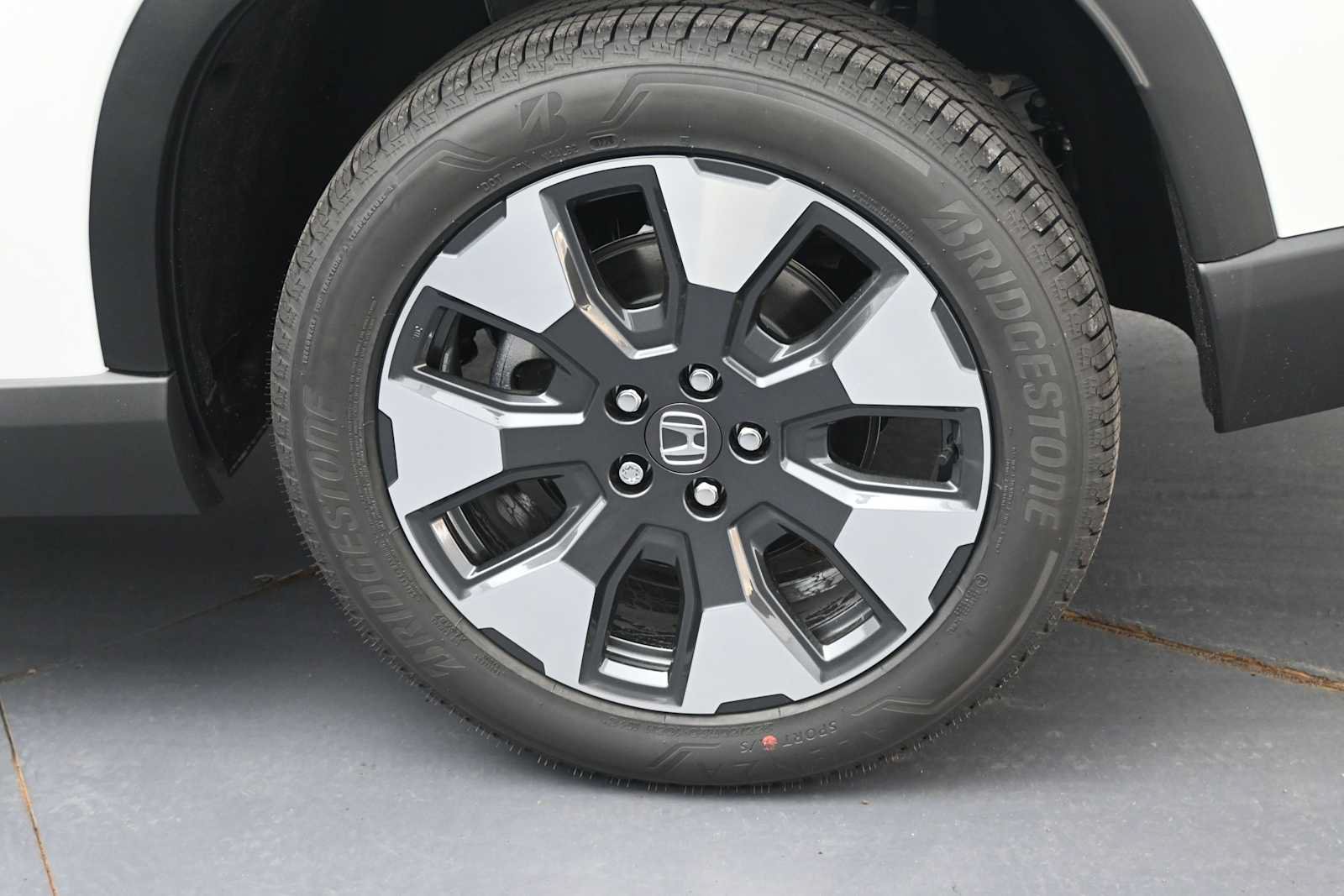 New 2026 Honda Pilot Elite image 5