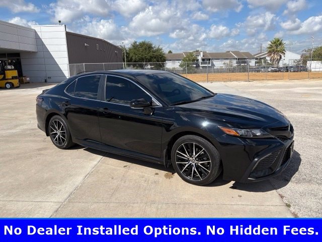 Used 2024 Toyota Camry SE w/ Convenience Package FWD image 2