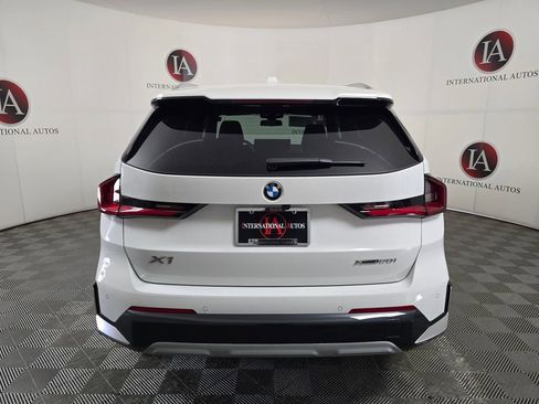 Used 2025 BMW X1 xDrive28i w/ Technology Package image 8