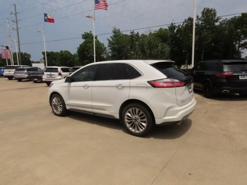 Used 2020 Ford Edge Titanium w/ Equipment Group 301A FWD image 14