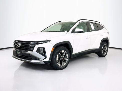 Used 2025 Hyundai Tucson SEL AWD/4WD image 3