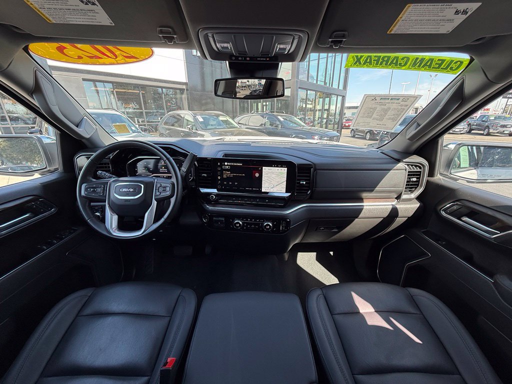 Used 2025 GMC Sierra 1500 SLT AWD/4WD image 19