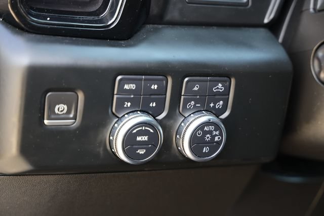 Used 2022 GMC Sierra 1500 AT4 AWD/4WD image 16