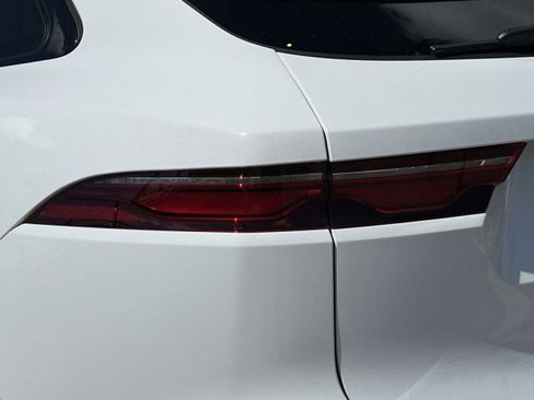 Used 2025 Jaguar F-PACE R-Dynamic S image 10