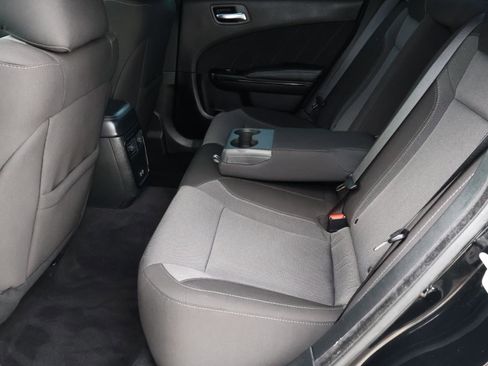 Used 2022 Dodge Charger SXT w/ Blacktop Package image 20