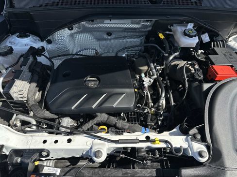 Certified 2024 Chevrolet TrailBlazer LT w/ LT Cold Weather Package AWD/4WD image 10