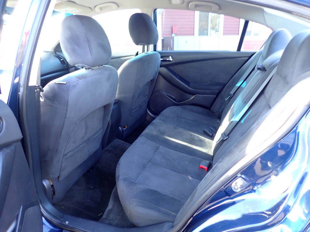 Used 2012 Nissan Altima 2.5 S w/ Convenience Pkg FWD image 9