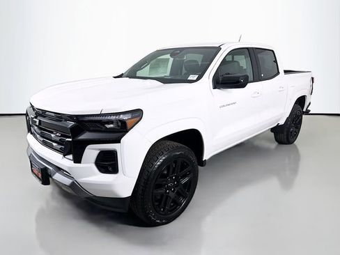 New 2025 Chevrolet Colorado Z71 w/ Z71 Convenience Package 2 image 3