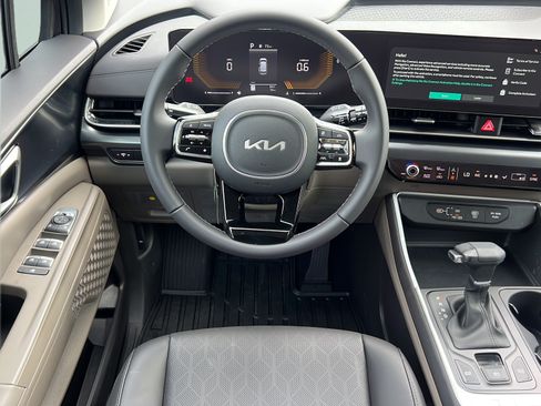 New 2026 Kia Carnival FWD image 15
