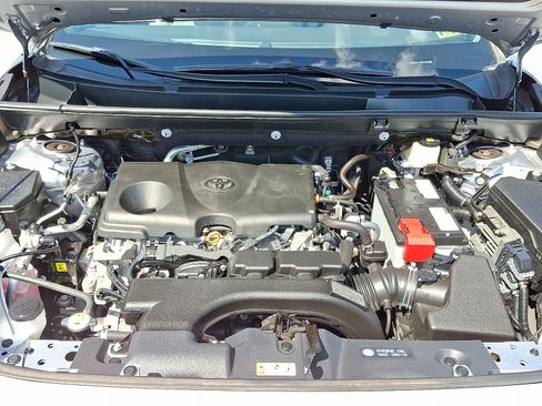 Certified 2021 Toyota RAV4 XLE Premium image 28