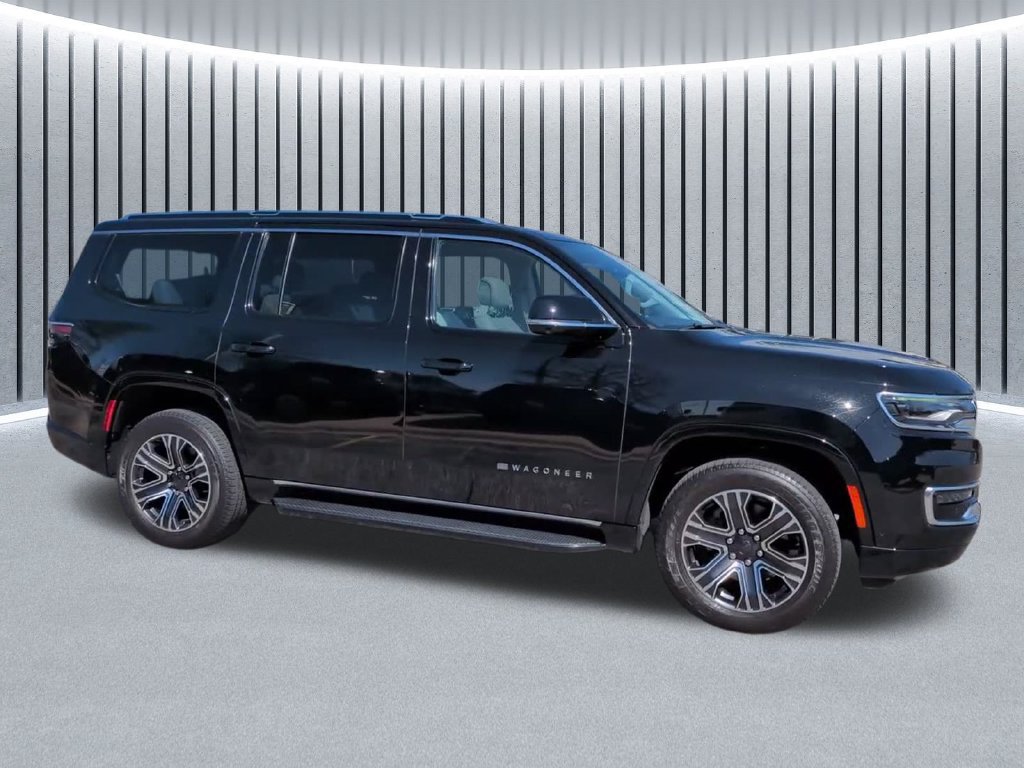 Used 2024 Jeep Wagoneer 4WD w/ Premium Group I image 3