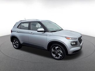 Used 2026 Hyundai Venue SEL FWD video 2