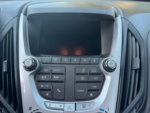 Used 2013 Chevrolet Equinox LT image 17