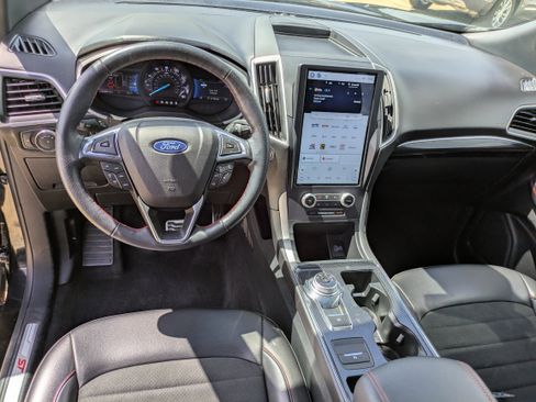 Used 2021 Ford Edge ST-Line image 13