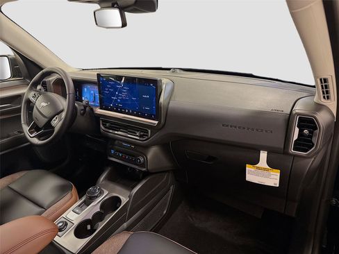 New 2026 Ford Bronco Sport Outer Banks w/ Outer Banks Tech Package+ AWD/4WD image 29