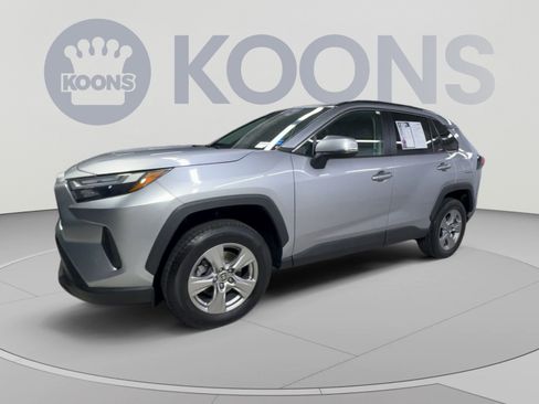 Used 2023 Toyota RAV4 XLE w/ Convenience Package AWD/4WD image 5