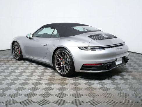 Certified 2022 Porsche 911 Carrera 4S image 3