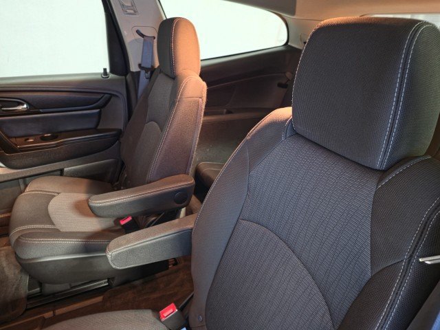 Used 2014 Chevrolet Traverse LT w/ All-Star Edition FWD image 16