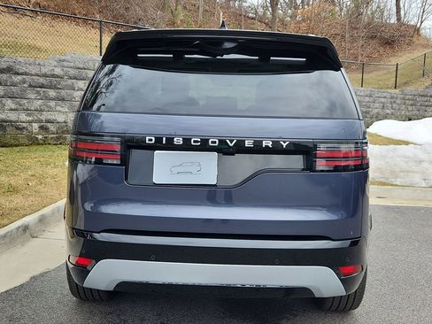 New 2026 Land Rover Discovery Limited Edition image 7