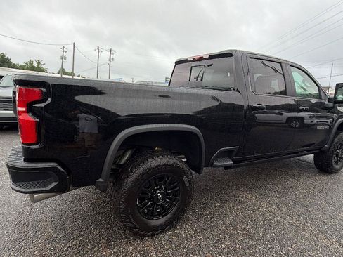 New 2026 Chevrolet Silverado 2500 ZR2 AWD/4WD image 9