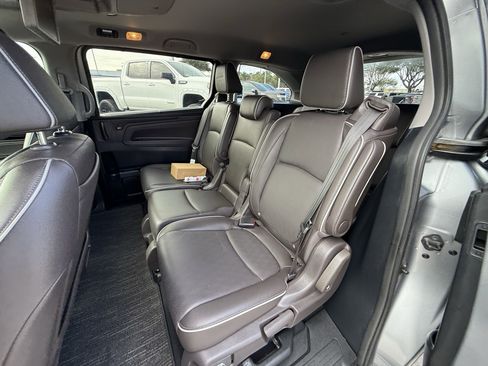 Used 2023 Honda Odyssey Elite image 30