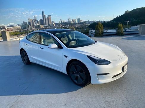 Used 2021 Tesla Model 3 Standard Range Plus RWD image 25