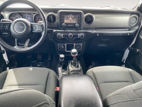 Used 2018 Jeep Wrangler Unlimited Sport AWD/4WD image 10