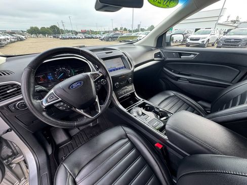 Used 2020 Ford Edge SEL w/ Convenience Package AWD/4WD image 14