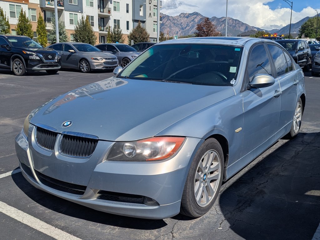 Used 2006 BMW 325i Sedan RWD image 8