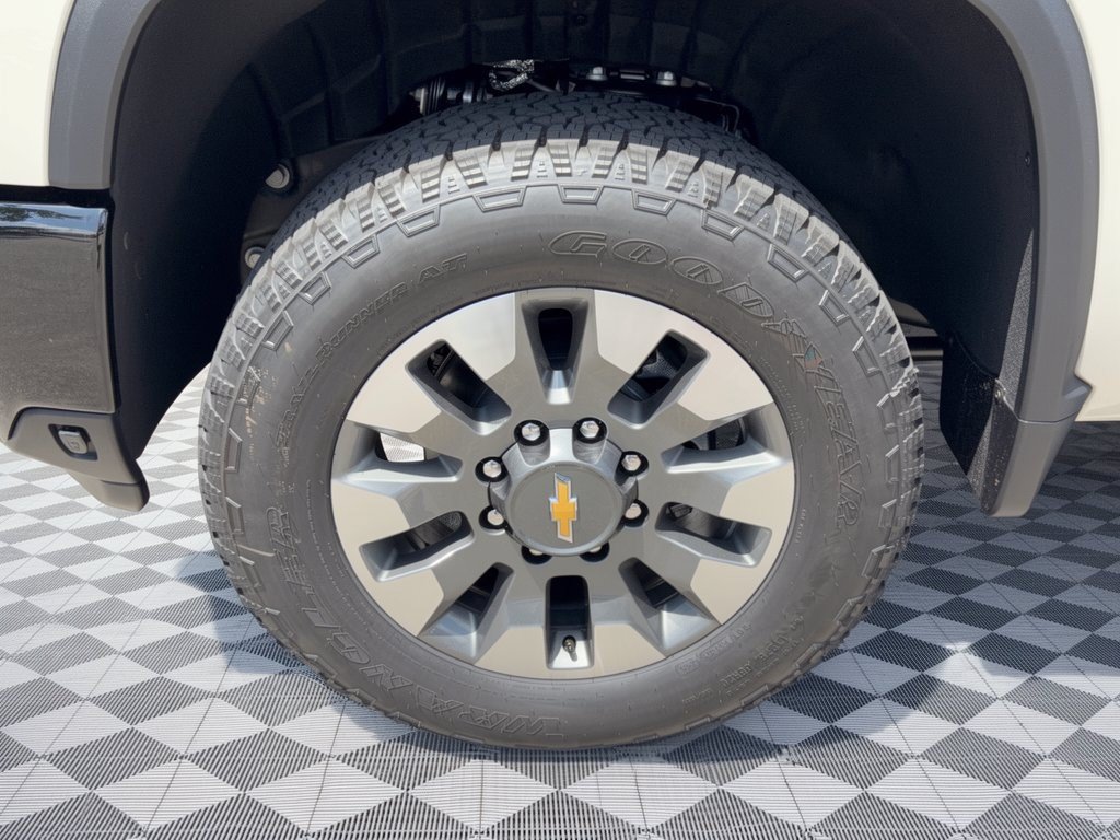 New 2026 Chevrolet Silverado 2500 Custom w/ Custom Value Package AWD/4WD image 13