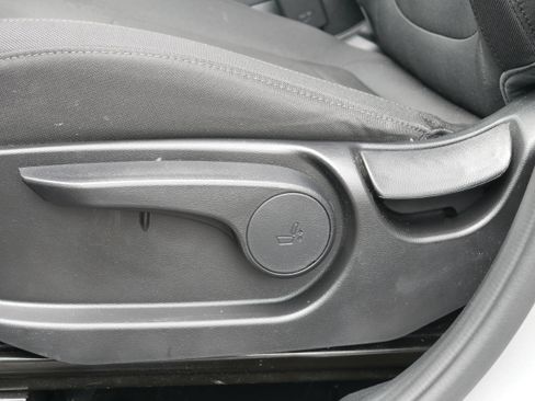 Used 2023 Hyundai Tucson SE AWD/4WD image 13