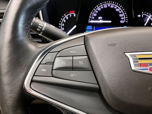 Used 2019 Cadillac XT5 FWD image 23