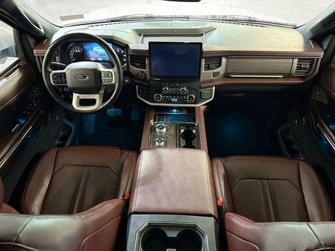 Used 2023 Ford Expedition Max Limited image 10