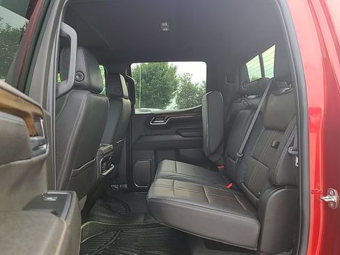 Used 2024 Chevrolet Silverado 1500 High Country w/ Technology Package AWD/4WD image 22