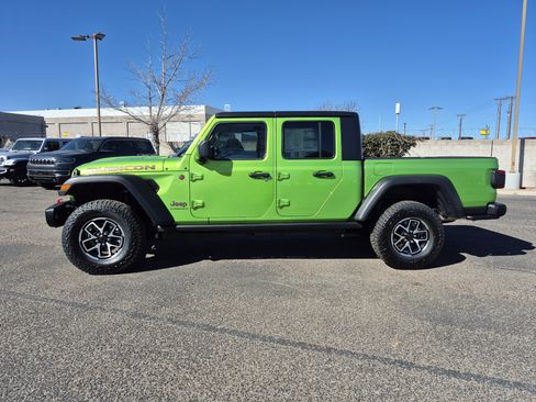New 2026 Jeep Gladiator Rubicon w/ Steel Bumper Group image 4