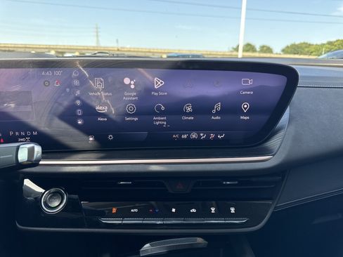 Used 2024 Buick Envision Sport Touring AWD/4WD image 30
