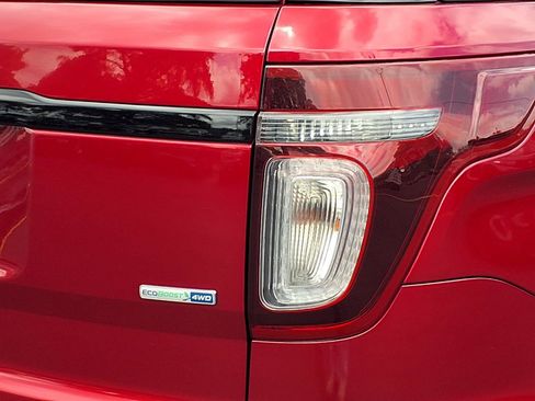 Used 2015 Ford Explorer Sport w/ Equipment Group 401A AWD/4WD image 28