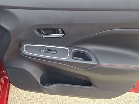 Used 2025 Nissan Versa SR w/ Trunk Package image 7