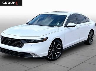 Used 2023 Honda Accord Touring video 1