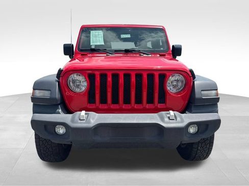 Used 2018 Jeep Wrangler Unlimited Sport AWD/4WD image 2