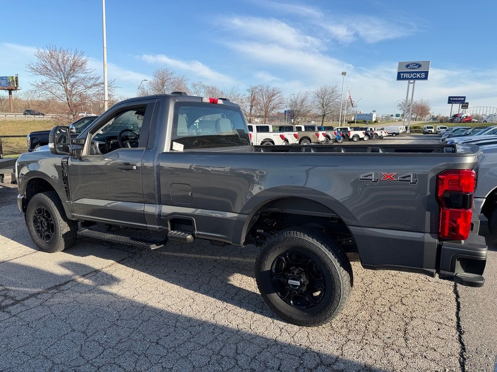 New 2025 Ford F350 XL w/ STX Appearance Package AWD/4WD image 8